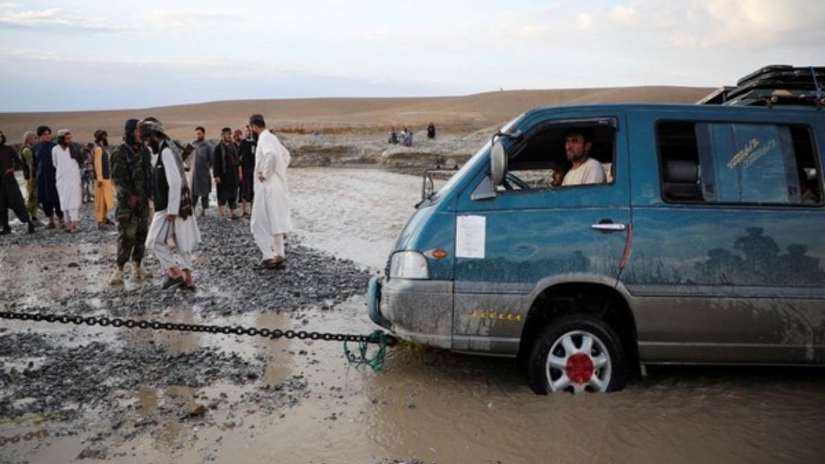 https://www.jagranimages.com/images/newimg/17072024/17_07_2024-afghanistan_rain_23759980.jpg