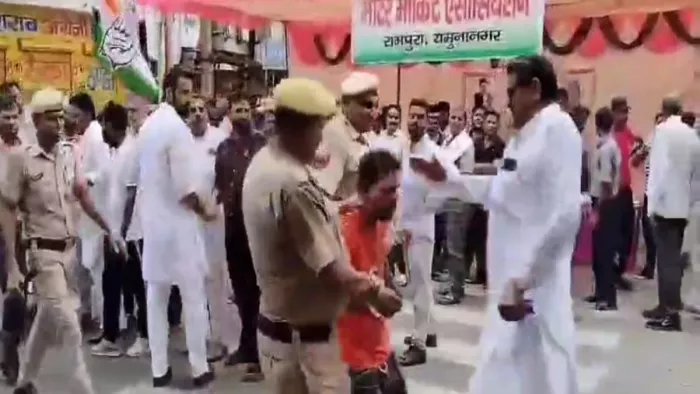 कांग्रेस पदयात्रा में जेब कतरे पर बरपा पूर्व विधायक का गुस्सा।
