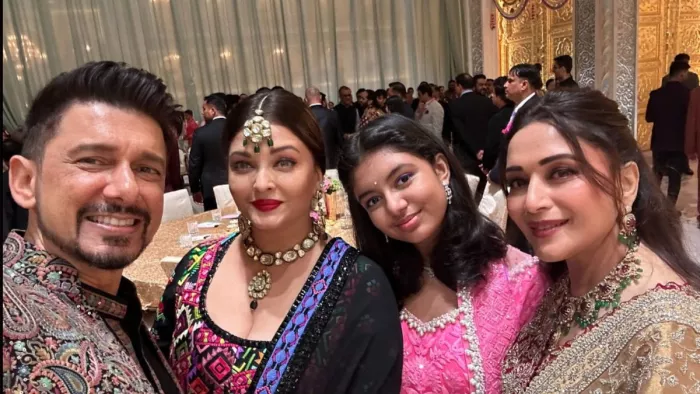 एक ही फोटो में माधुरी और एश्वर्या (Photo: Instagram)