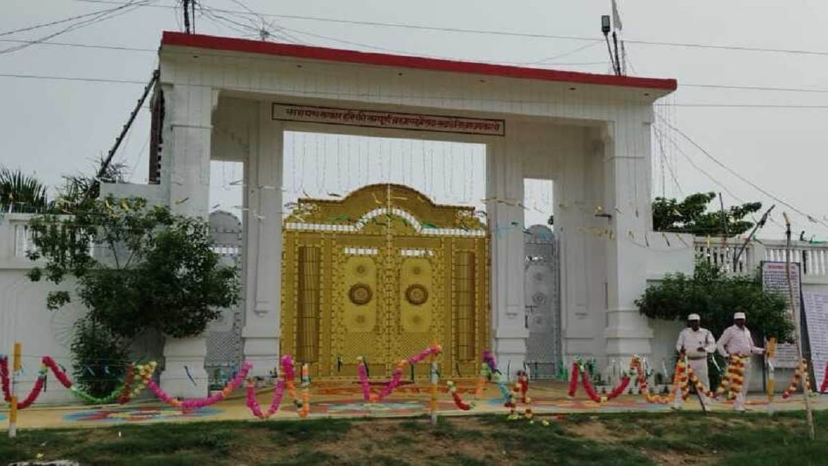 https://www.jagranimages.com/images/newimg/17072024/17_07_2024-surajpal_mainpuri_ashram_23760430.jpg