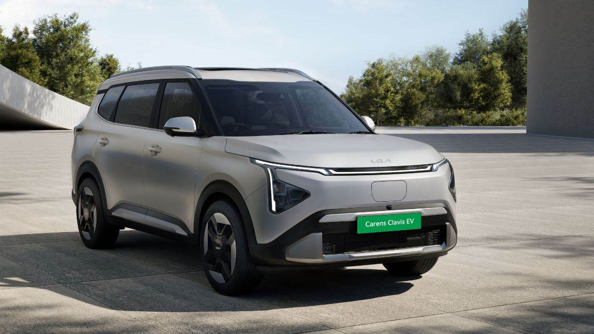 https://www.jagranimages.com/images/newimg/17072025/17_07_2025-kia_carens_clavis_ev_23986085.jpg