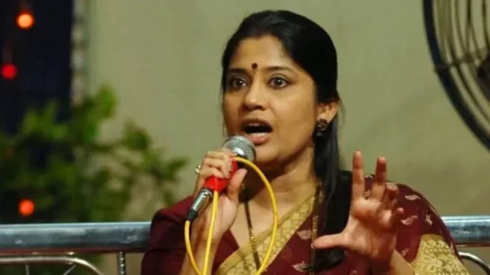 बॉलीवुड अभिनेत्री रेणुका शहाने (फोटो क्रेडिट- फेसबुक)