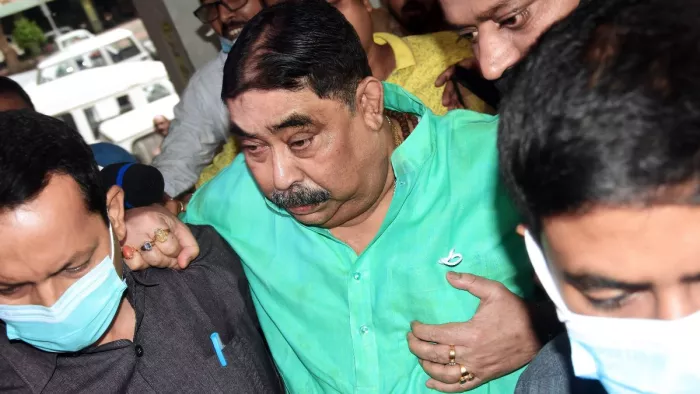 अनुब्रत मंडल फिलहाल सीबीआइ की हिरासत में है