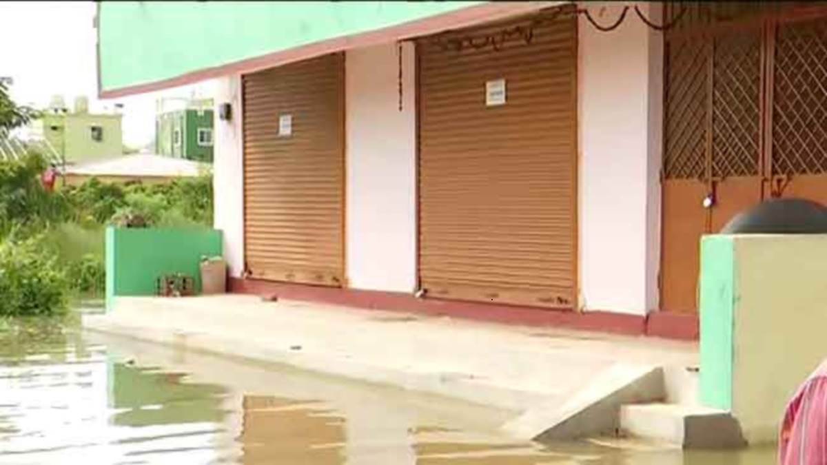 Bhubaneshwar Flood: महानदी में आयी बाढ़ ने आधा ओडिशा को अपनी चपेट में ले लिया है