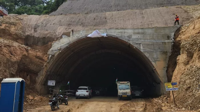 डाटकाली में निर्माणाधीन नई टनल के दोनों सिरे मिला दिए गए हैं। साभार एनएचएआइ