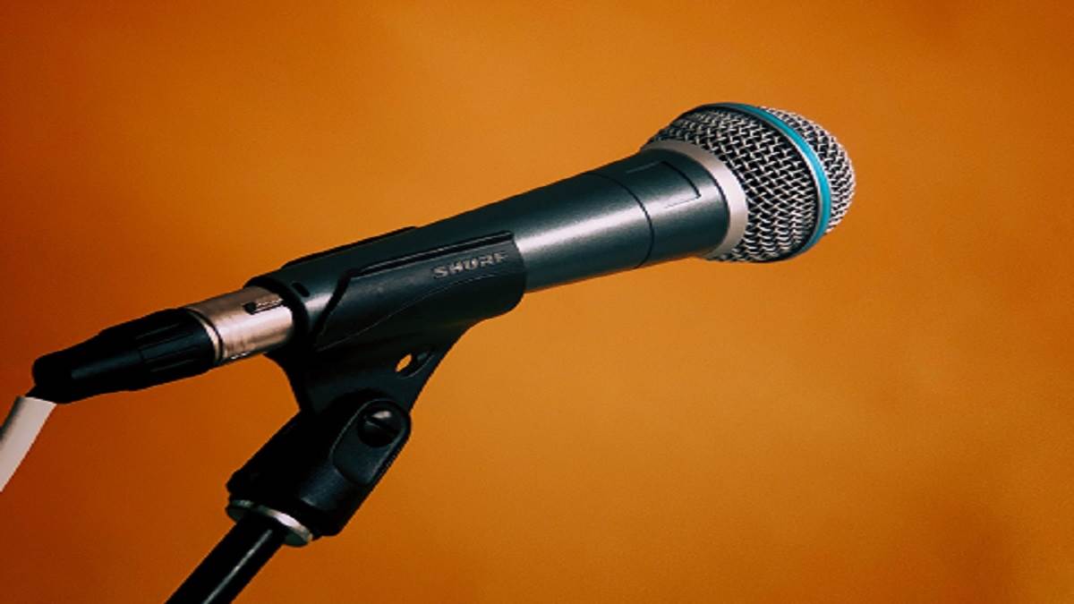 Best Microphones image : cover image - unsplash
