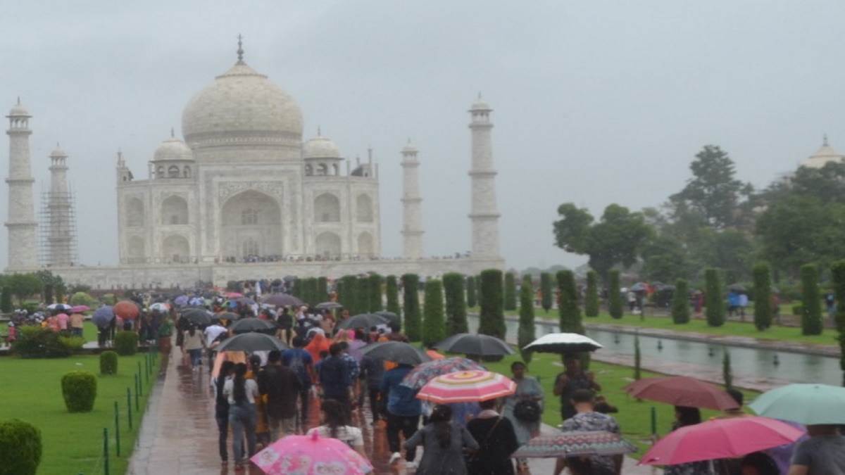 the beauty of the taj mahal has sparkled rain has washed away the marble and pollution stains jagran special