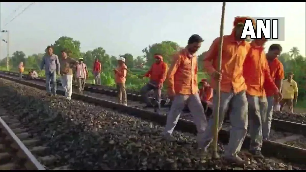 Maharashtra: गोंदिया में पैसेंजर ट्रेन से टकरायी मालगाड़ी, एक बोगी पटरी से उतरी; दो यात्री घायल