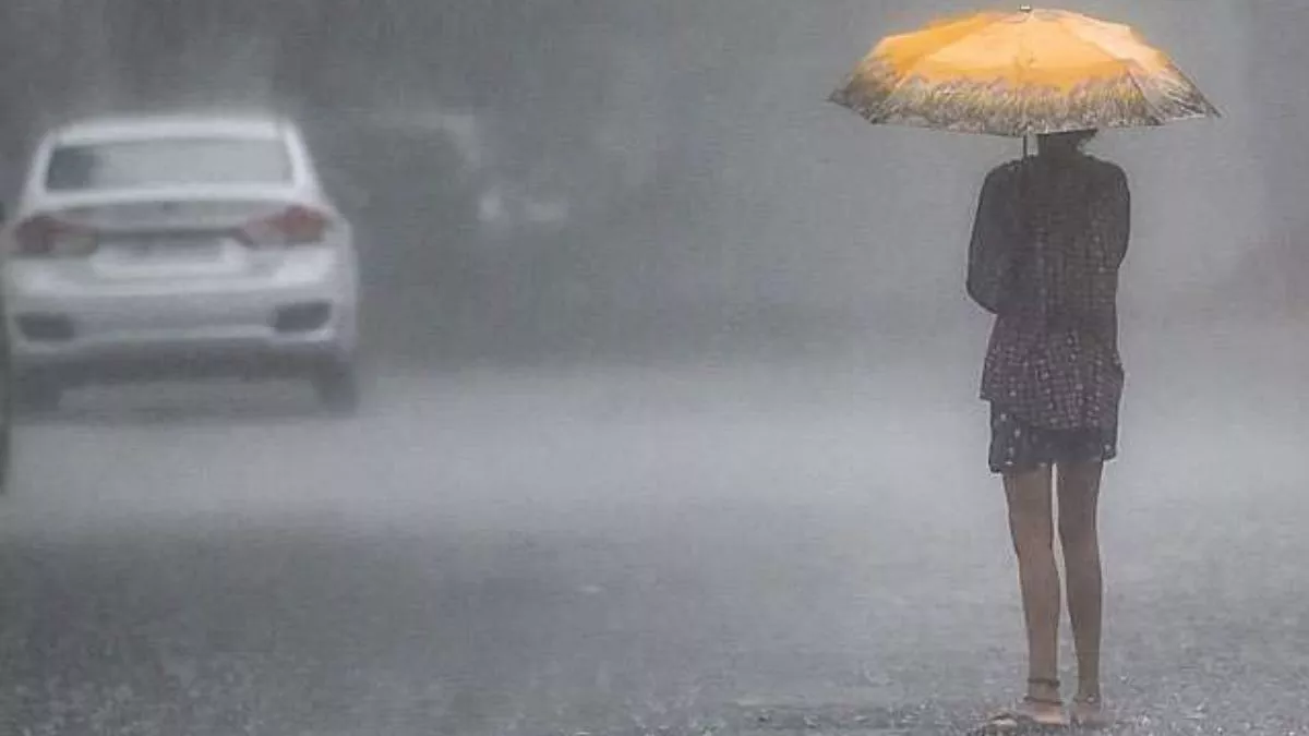 UK Weather: ब्रिटेन में बारिश से तबाही, जिंदगी को खतरा! मौसम विभाग ने जारी किया अलर्ट