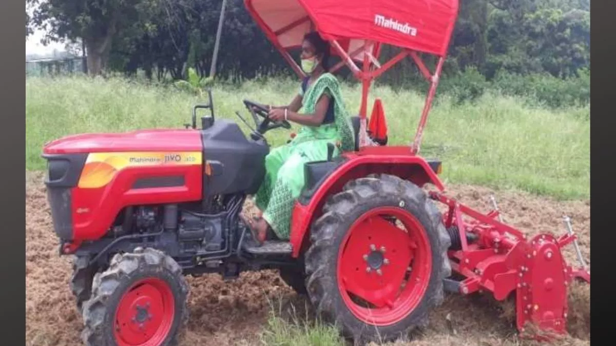 Kerala: ट्रैक्टर चलाना सीख रही हैं कोच्चि की महिलाएं, अब सड़क से लेकर खेतों तक होगी भागीदारी