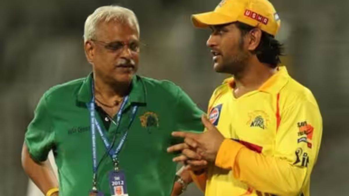 https://www.jagranimages.com/images/newimg/17082024/17_08_2024-ms_dhoni_and_kashi_23779993.jpg