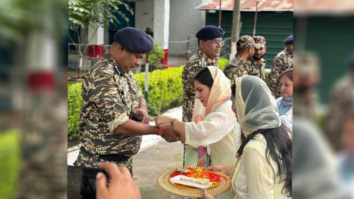 https://www.jagranimages.com/images/newimg/17082024/17_08_2024-rakhi_news_23780157.jpg
