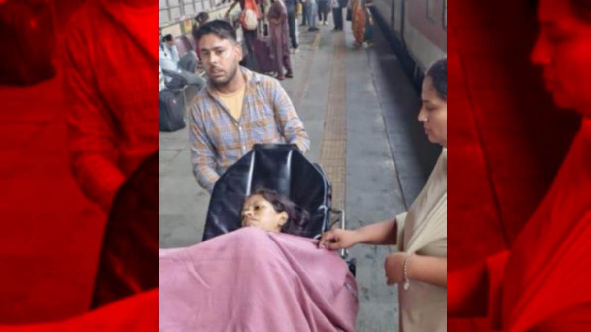 ncr woman gives birth at anand vihar railway station delhi