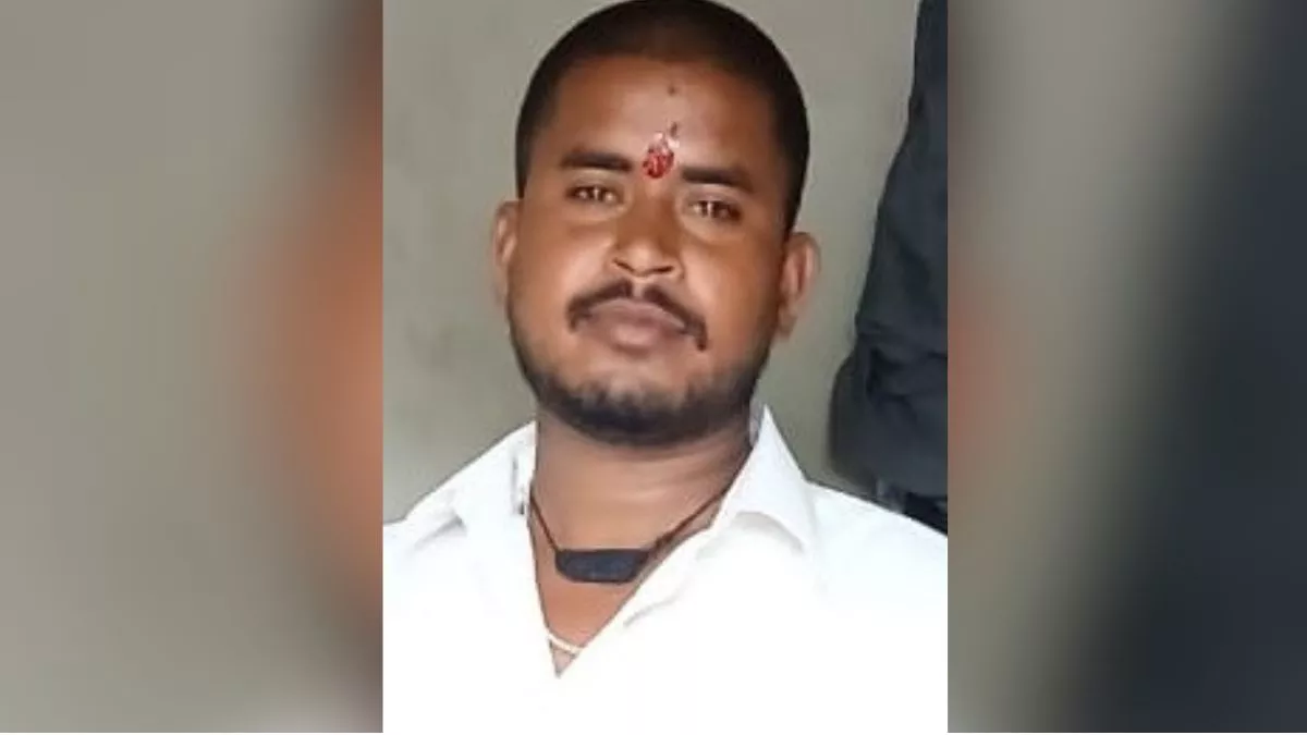 UP: पैर फिसलने से पोता नाले में गया... बचाने उतरे बाबा भी डूब गए, दोनों की मौत से परिवार में मातम