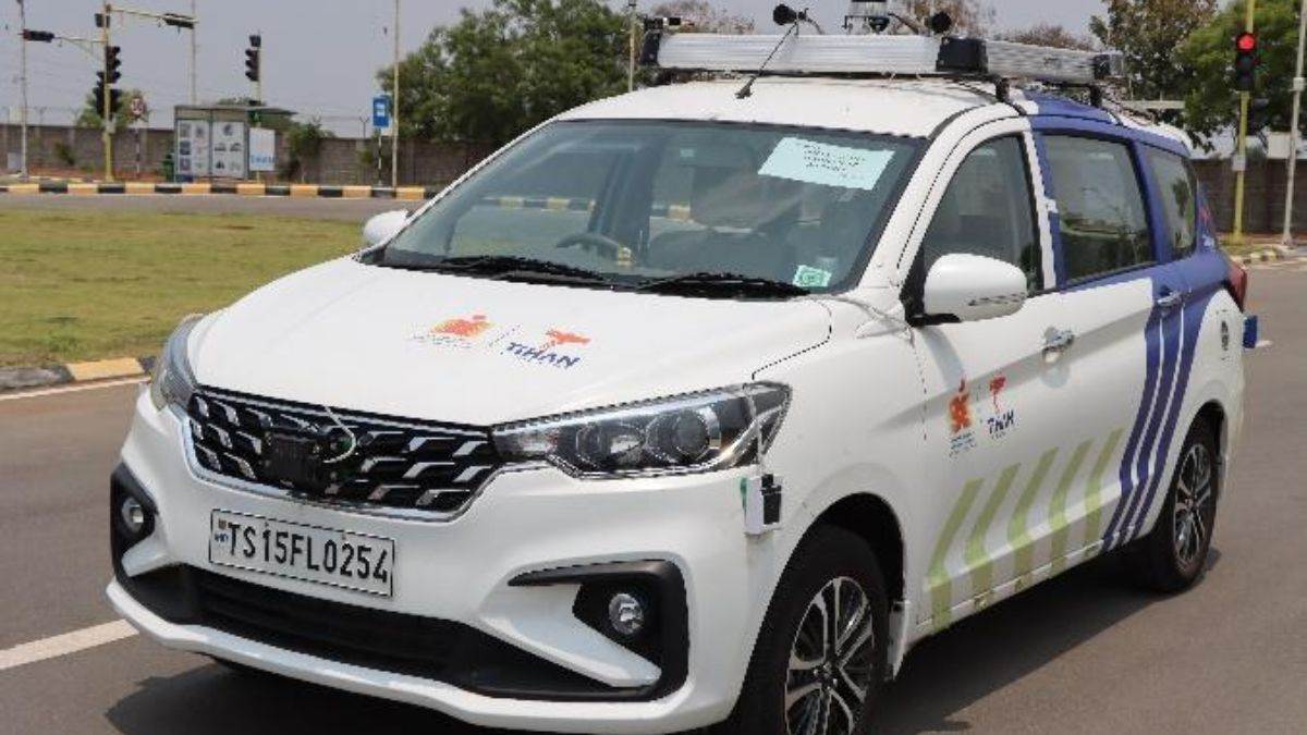 https://www.jagranimages.com/images/newimg/17082025/17_08_2025-iit_hyderabad_self_driven_car_24016179.jpg
