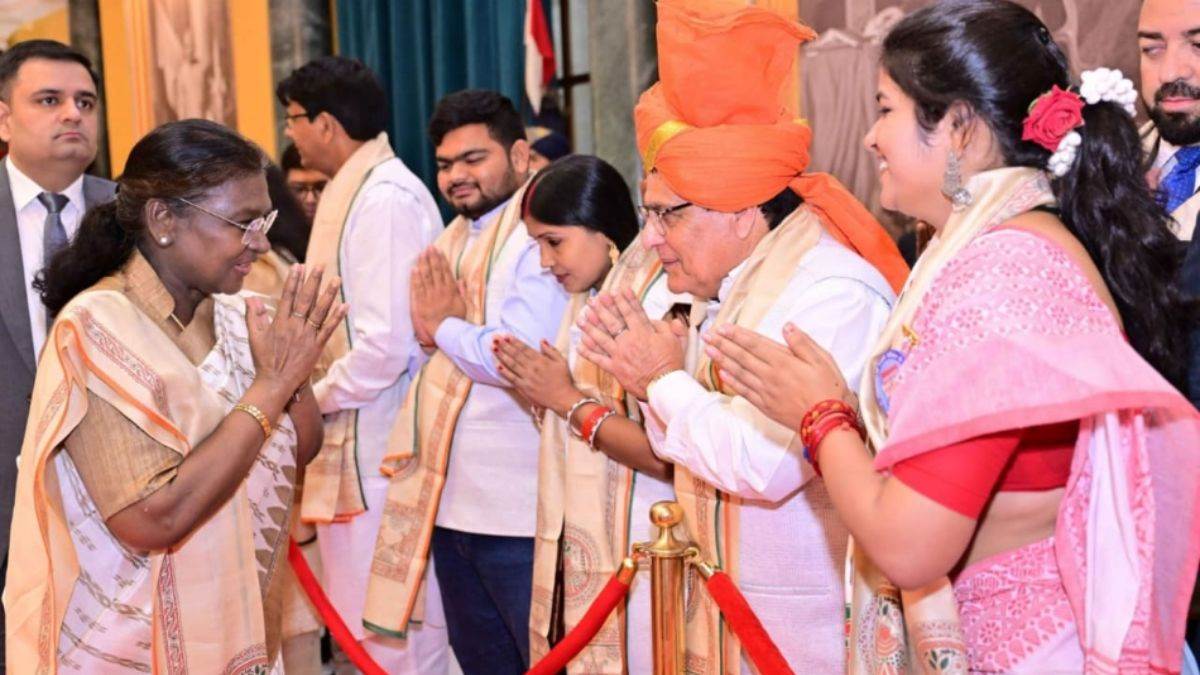 https://www.jagranimages.com/images/newimg/17082025/17_08_2025-jeevika_didi_putul_devi_24015787.jpg
