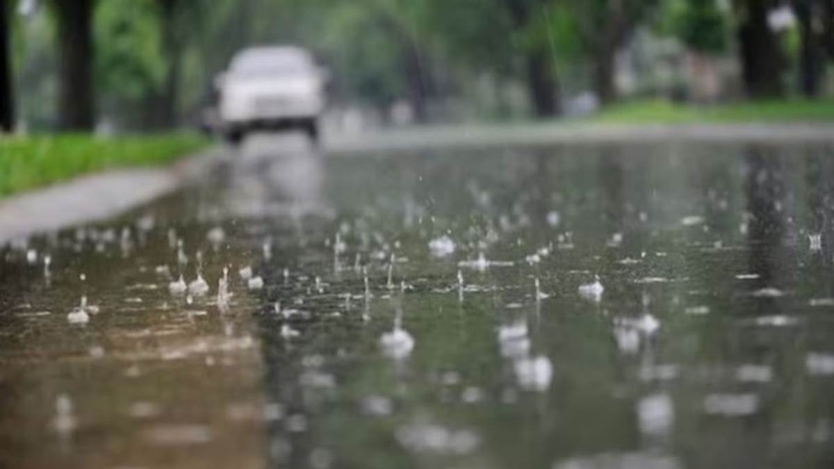 https://www.jagranimages.com/images/newimg/17082025/17_08_2025-kanpur_weather_update_1_24016116.jpg