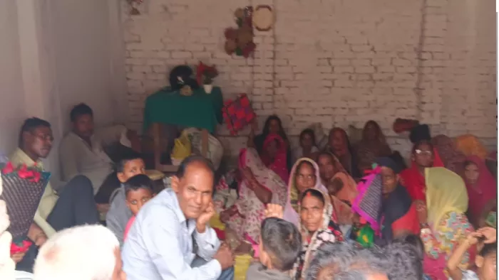 मतांतरण का प्रयास विफल दो को हिरासत में लेकर पुलिस रही पूछताछ।