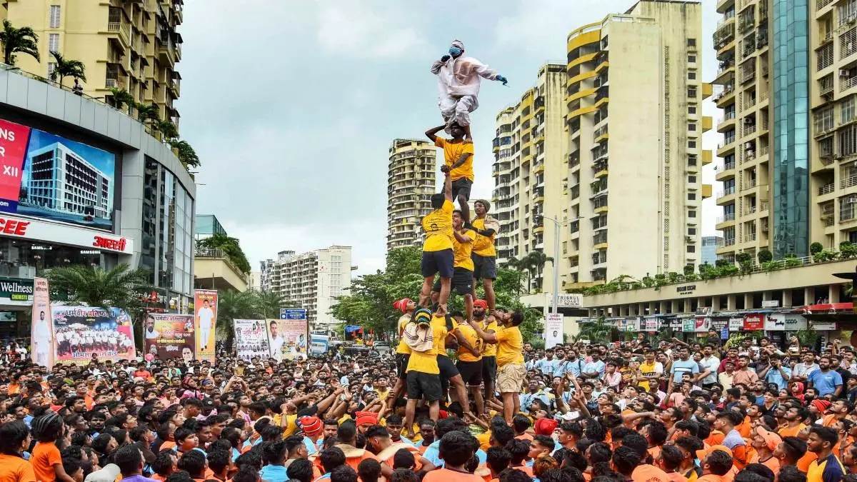 https://www.jagranimages.com/images/newimg/17082025/17_08_2025-mumbai_23_24016229.jpg