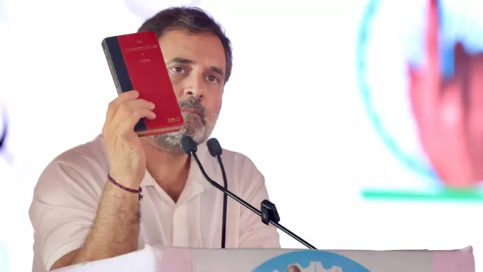 राहुल गांधी ने वोटर अधिकार यात्रा में भाजपा पर वोट चोरी करने का लगाया आरोप। जागरण फोटो