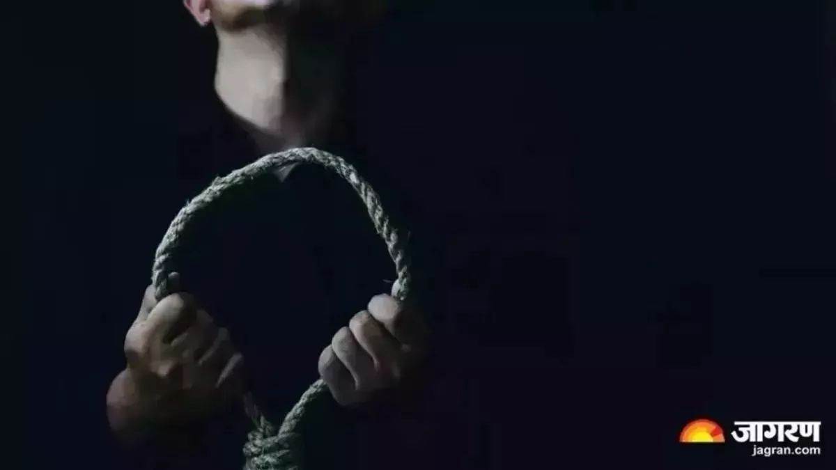ncr husband commits suicide after wife quarrel ghaziabad news