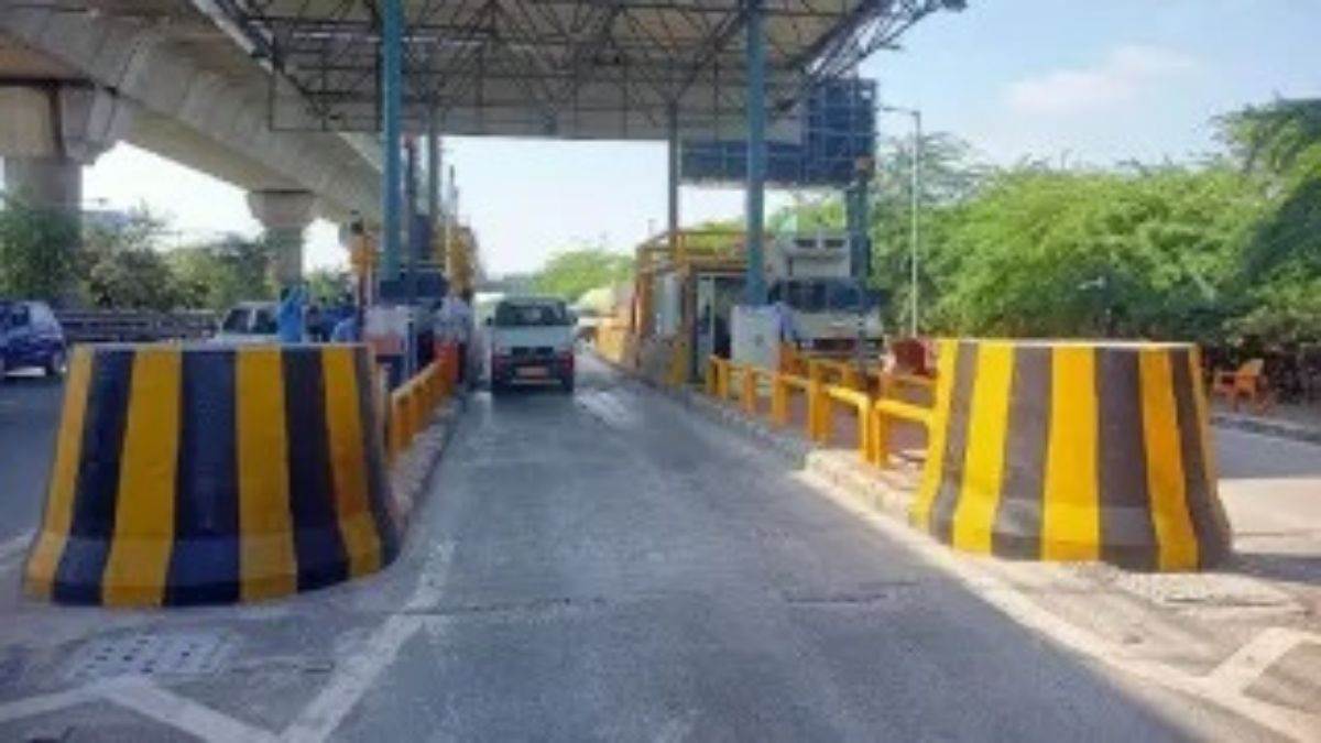 https://www.jagranimages.com/images/newimg/17082025/17_08_2025-toll_booth_muzaffarpur__24015677_132547119.jpg