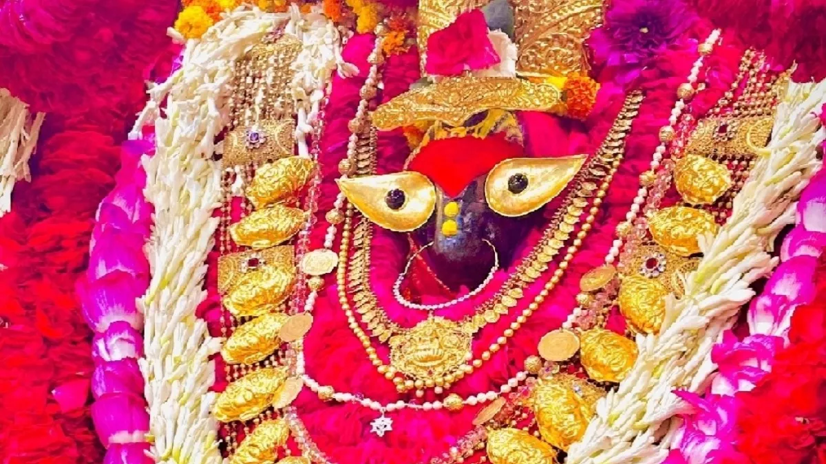 विंध्याचल में षष्ठी तिथि पर मां विंध्यवासिनी की भव्य पूजा और संगीतमय प्रस्तुति