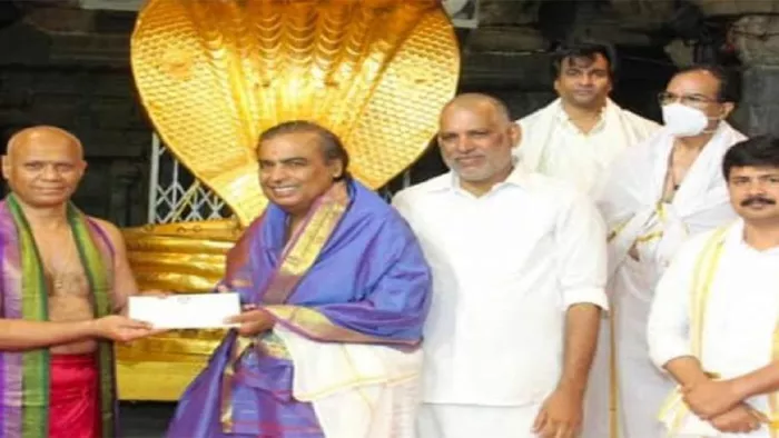 Reliance Industries chairman Mukesh Ambani visits Tirupati Balaji Temple