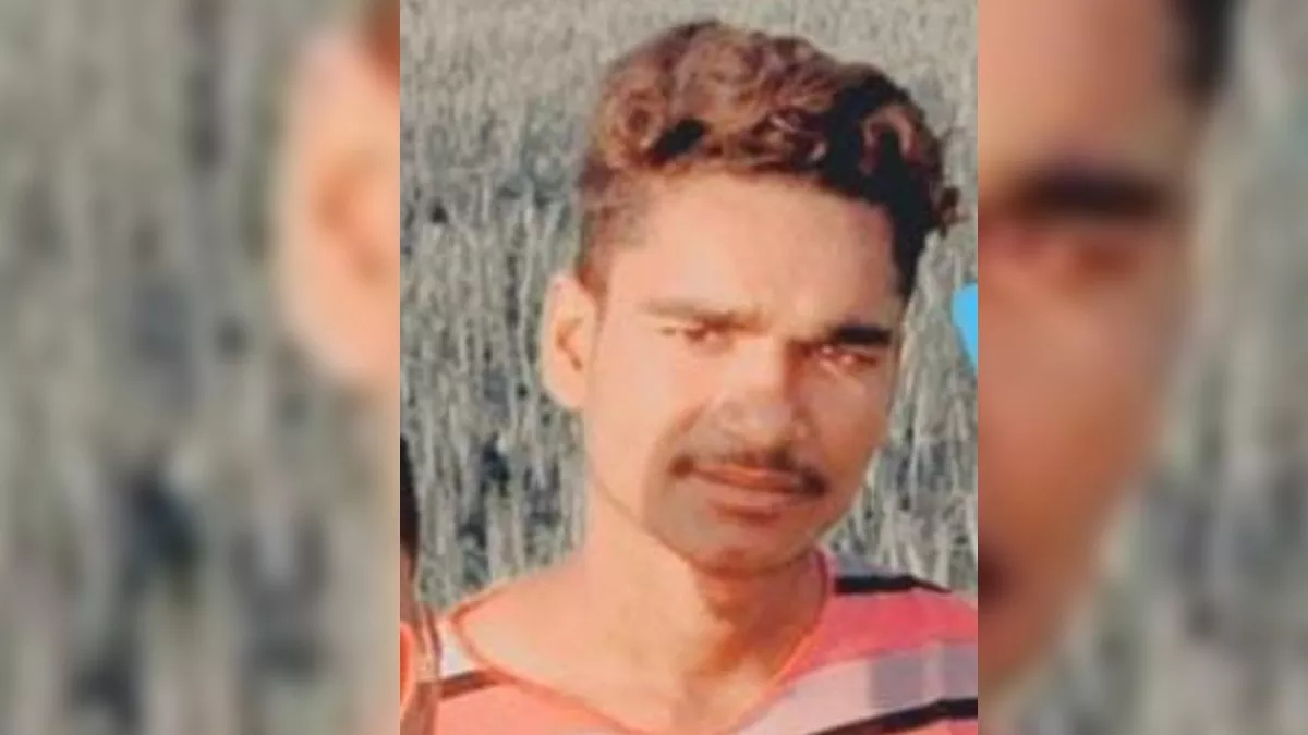 Deoria News: सड़क हादसे में दो युवकों की मौत, एक की हालत गंभीर, भाई की मौत से पसरा मातम