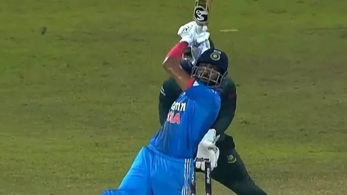 https://www.jagranimages.com/images/newimg/17092023/17_09_2023-axar_patel_asia_cup_final_23532256.jpg