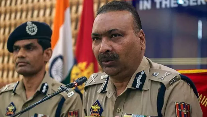 आतंकवाद पर डीजीपी दिलबाग सिंह ने कहा कि जम्मू कश्मीर शून्य आतंकवाद नीति की ओर बढ़ रहा है (फाइल फोटो)