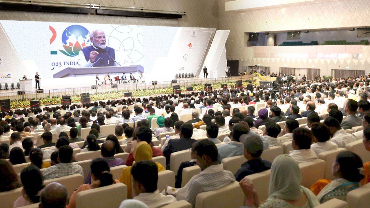 pm modi gifted pradhan mantri vishwakarma yojana on his birthday and vishwakarma jayanti