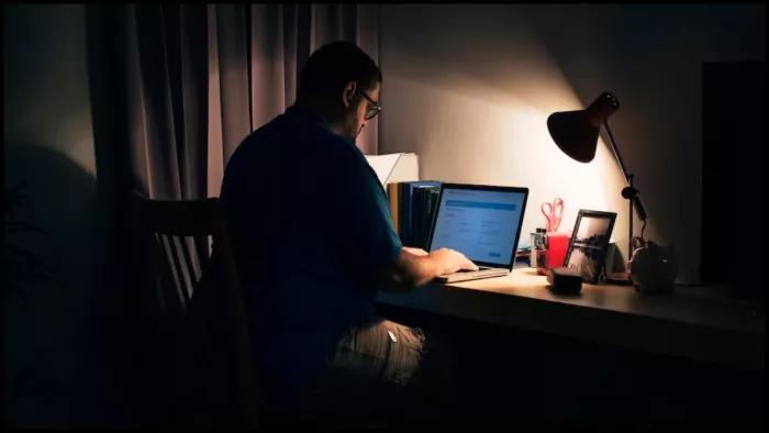 नाइट शिफ्ट में सेहतमंद रहने के लिए अपनाएं ये टिप्स