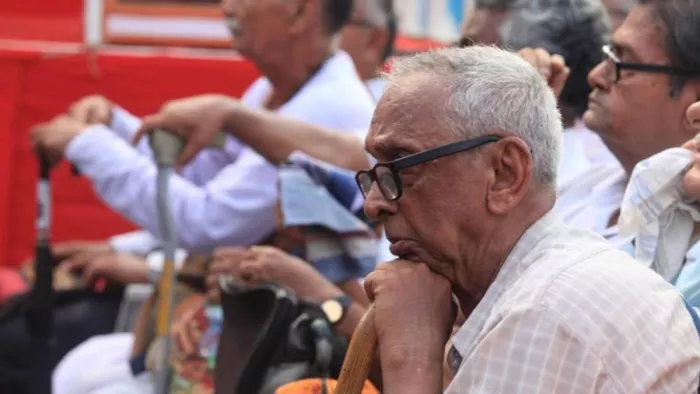 शिमला नगर निगम की नई पहल, उम्रदराज लोगों को नहीं काटने पड़ेंगे दफ्तर के चक्कर (प्रतीकात्मक तस्वीर)