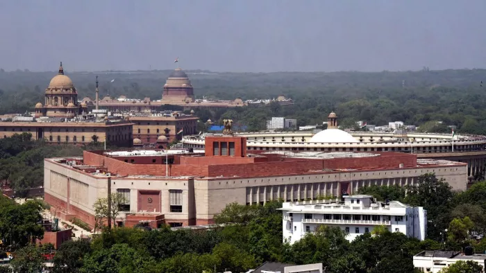 राज्यसभा के सभापति धनखड़ नए संसद भवन पर आज फहराएंगे तिरंगा।