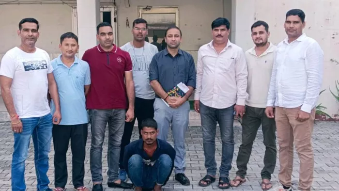 नोएडा में उत्तराखंड STF ने गुलेल से सिपाही की आंख फोड़ने वाले आरोपित को दबोचा
