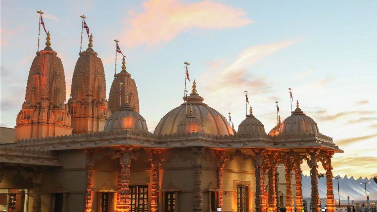 baps swaminarayan temple vandalised in new york indian consulate raises issue with us