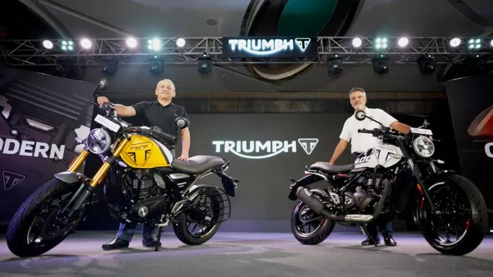 Triumph की ओर से किन फीचर्स के साथ बाइक्स को लॉन्च किया गया है। आइए जानते हैं।