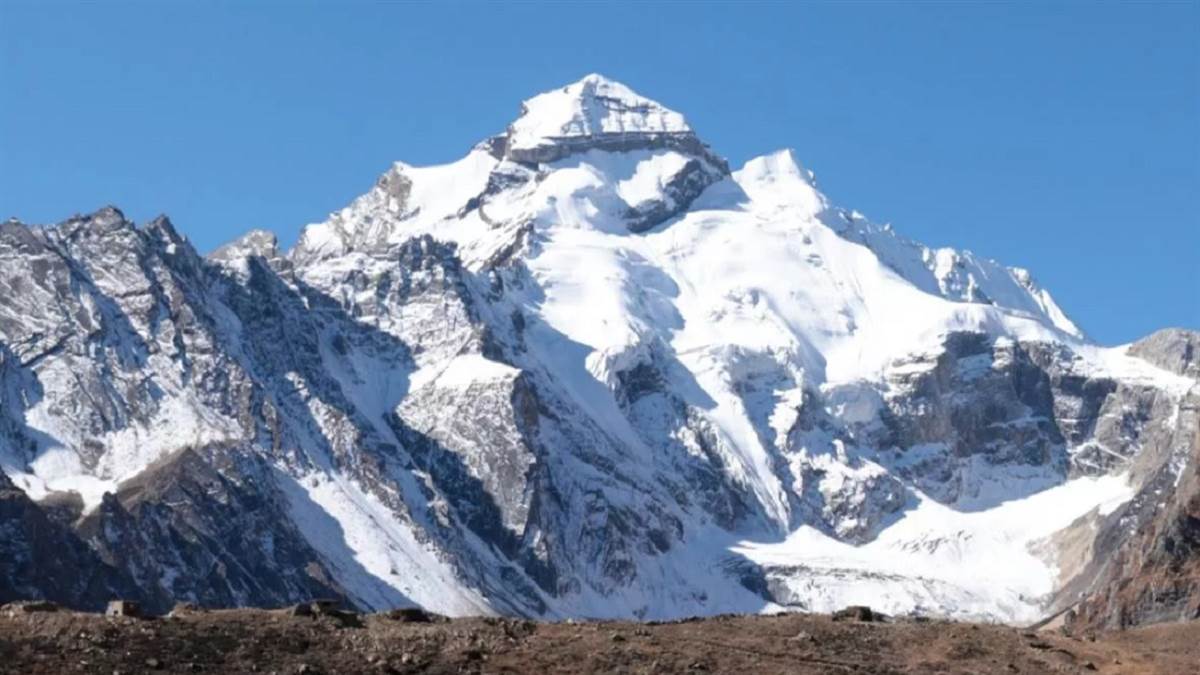 https://www.jagranimages.com/images/newimg/17092025/17_09_2025-adi_kailsh_24050481.jpg