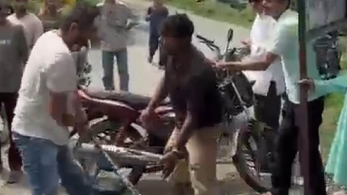 https://www.jagranimages.com/images/newimg/17092025/17_09_2025-beaten_24050728.jpg