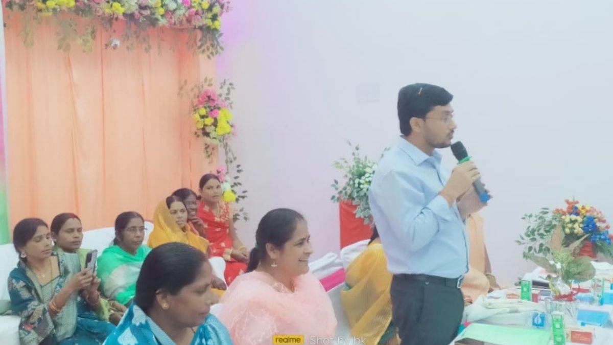 https://www.jagranimages.com/images/newimg/17092025/17_09_2025-dm_muzaffarpur_on_jivika_24050474.jpg