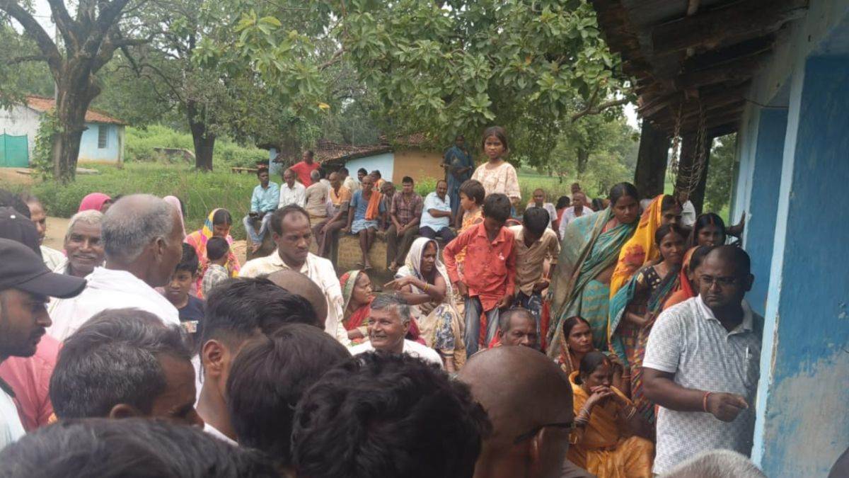 https://www.jagranimages.com/images/newimg/17092025/17_09_2025-gadhawa_news_ration_24050570.jpg