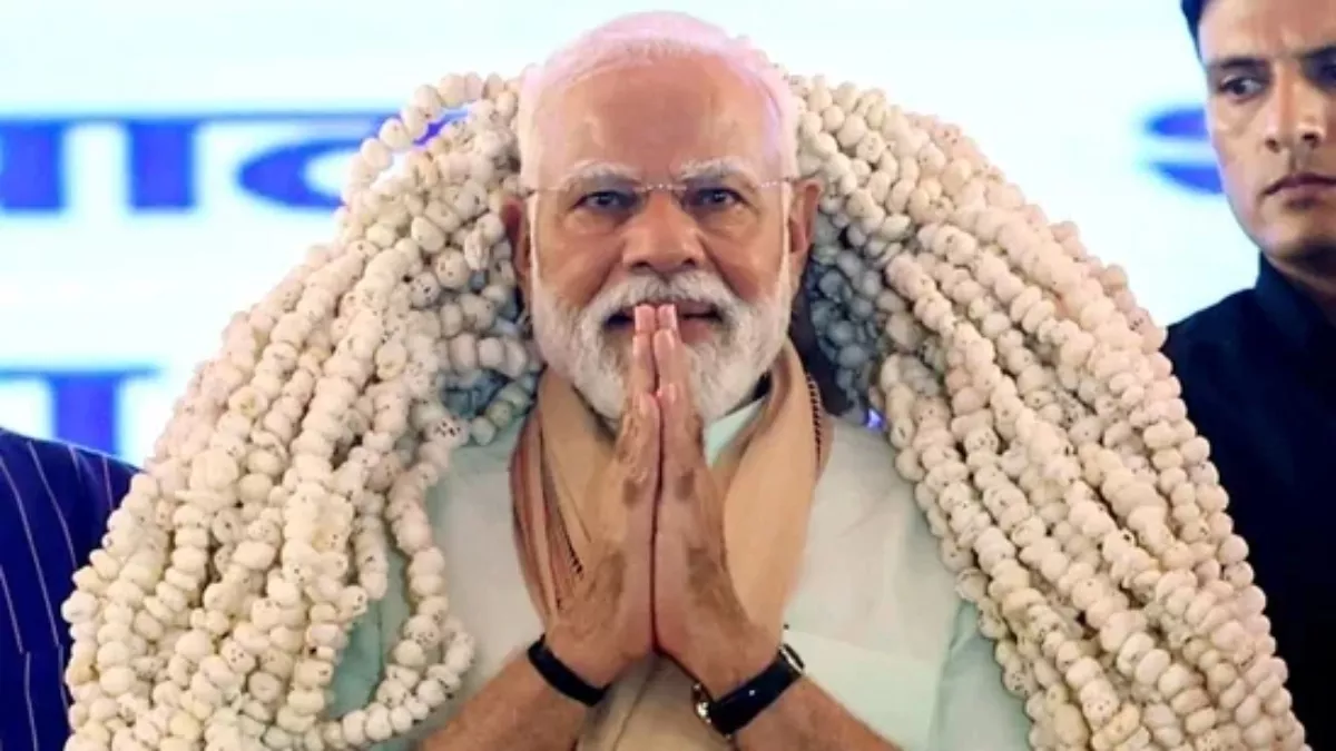 विचार: नरेन्द्र मोदी- एक साधक, एक कर्मयोगी