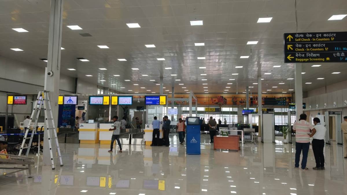 https://www.jagranimages.com/images/newimg/17092025/17_09_2025-purnia_airport_24050071.jpg