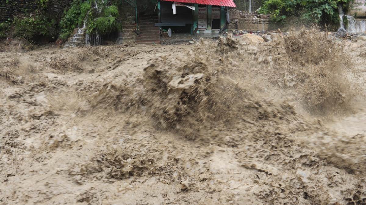 https://www.jagranimages.com/images/newimg/17092025/17_09_2025-rain_24049970.jpg