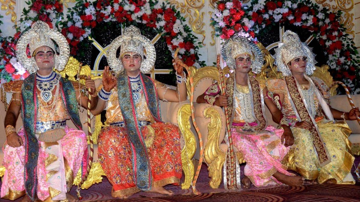 https://www.jagranimages.com/images/newimg/17092025/17_09_2025-ram_barat_agra_24049704.jpg