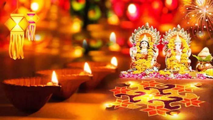 Diwali 2022: बड़ी दिवाली से अगले दिन यानी गोवर्धन पूजा के दिन मंगलवार को सूर्यग्रहण है।