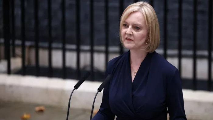 Political Crisis in UK: क्या PM लिज ट्रस की कुर्सी खतरे में। एजेंसी।