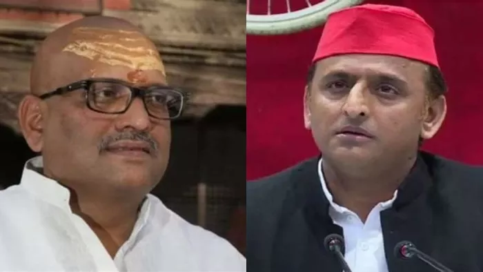 UP Politics News: यूपी में अखिलेश को आइना दिखा रही कांग्रेस।
