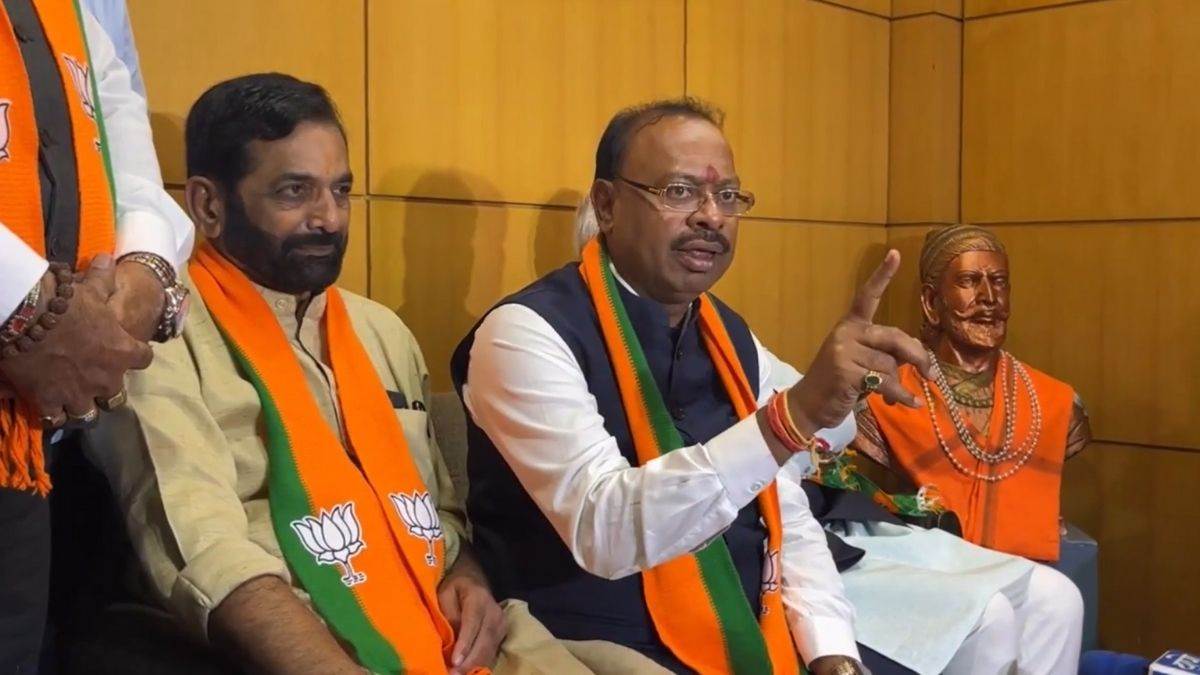 https://www.jagranimages.com/images/newimg/17102023/17_10_2023-chandrashekhar_bawankule_23558640.jpg